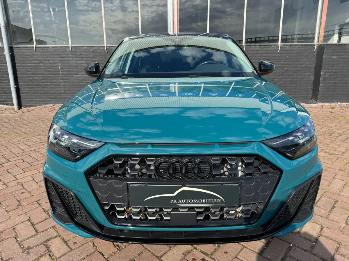 30 TFSI S-Line Edition One **KEYLESS**