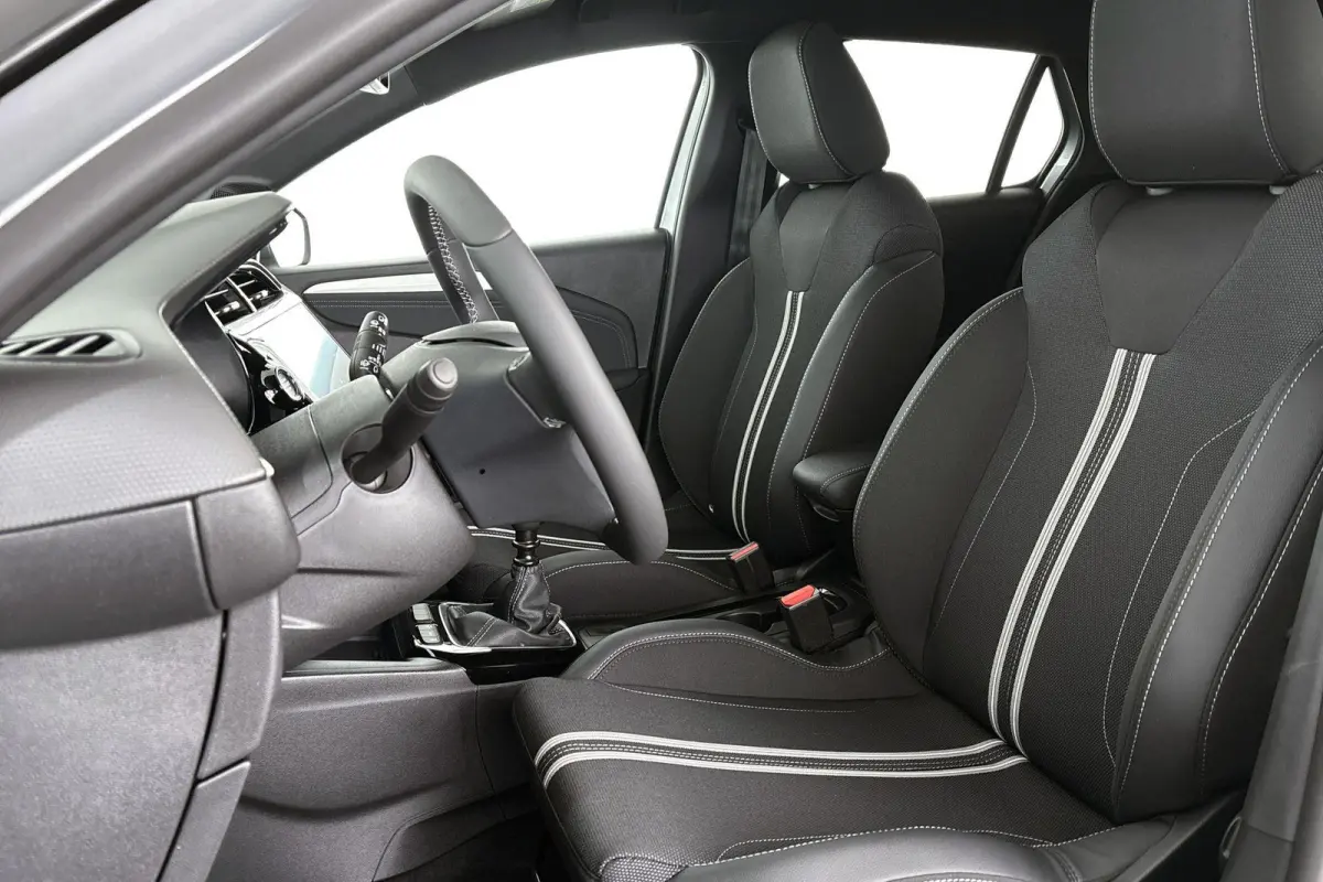 1.2 Turbo GS / Navi / Clima / Camera / 2+6 Jaar Garantie