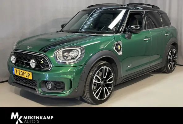 1.5 Cooper ALL4 Salt John Cooper Works 19"/Panoramadak/JCW sportstoelen + stoelverwarming/Harman Kardon/Keyless/Apple Carplay & Android Auto/Camera