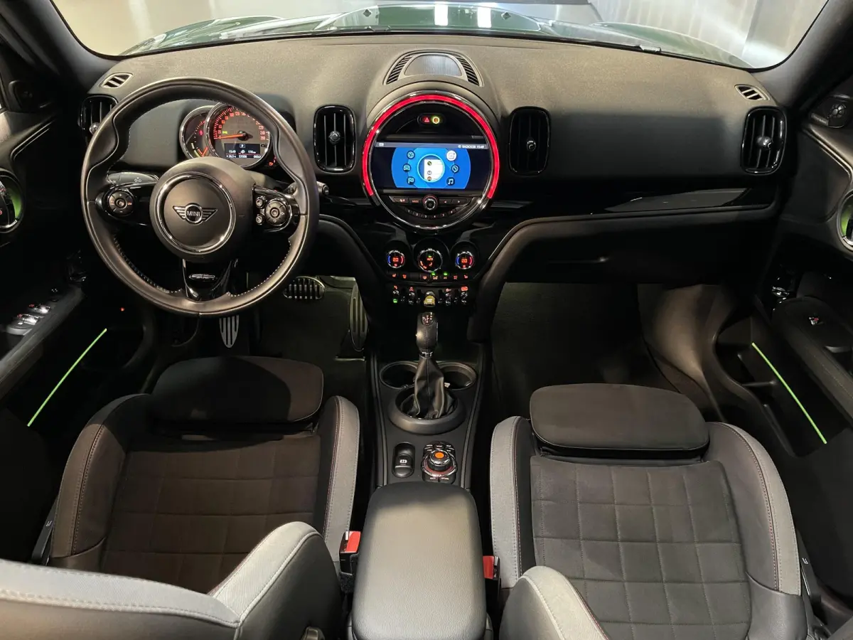 1.5 Cooper ALL4 Salt John Cooper Works 19"/Panoramadak/JCW sportstoelen + stoelverwarming/Harman Kardon/Keyless/Apple Carplay & Android Auto/Camera