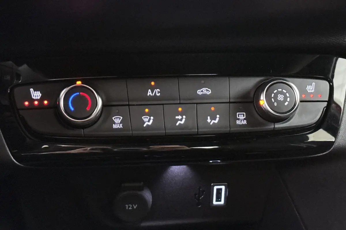 1.2 Turbo Hybrid Yes Automaat 1e Eigenaar 7 JAAR GARANTIE Apple CarPlay 17" NL Auto