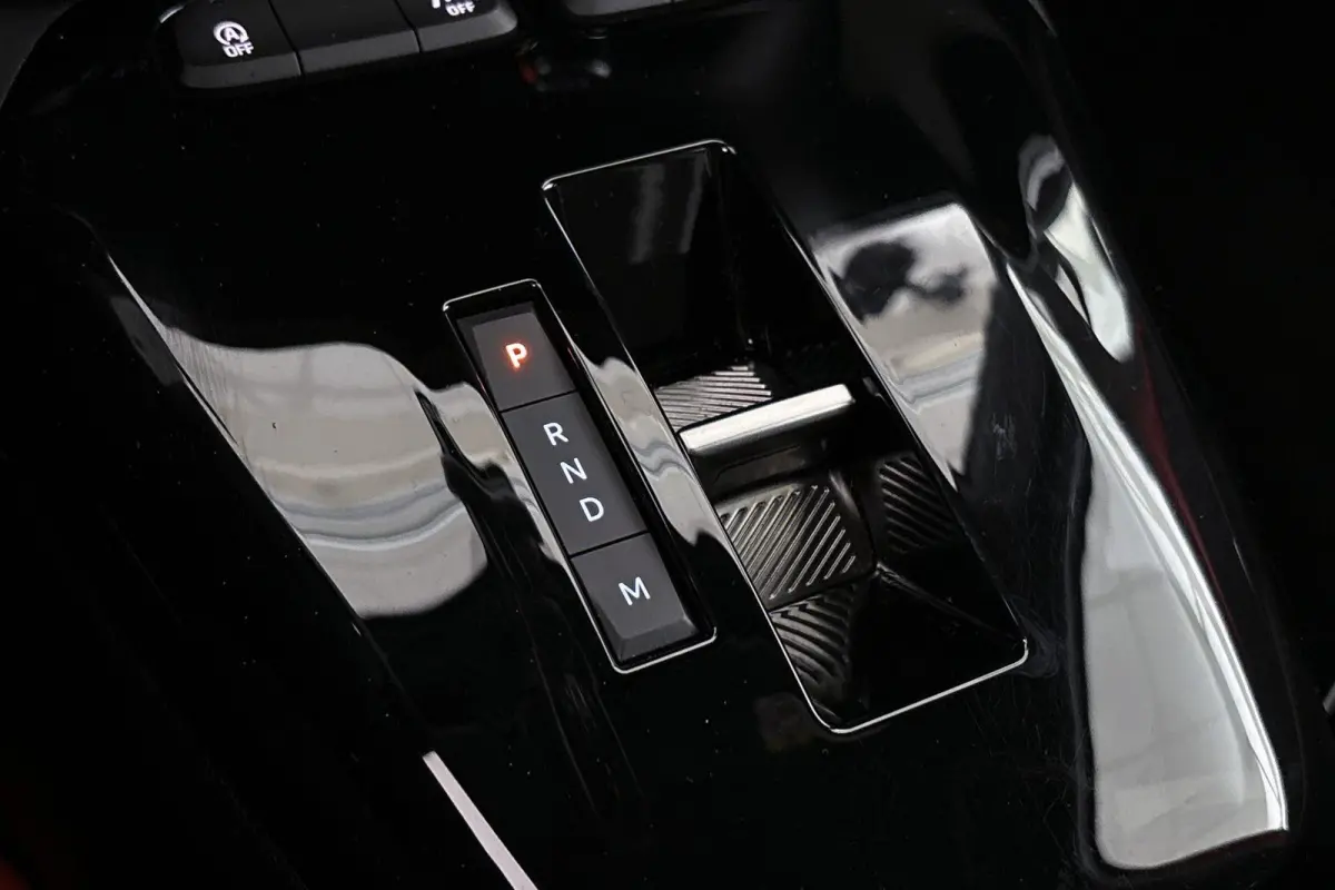 1.2 Turbo Hybrid Yes Automaat 1e Eigenaar 7 JAAR GARANTIE Apple CarPlay 17" NL Auto