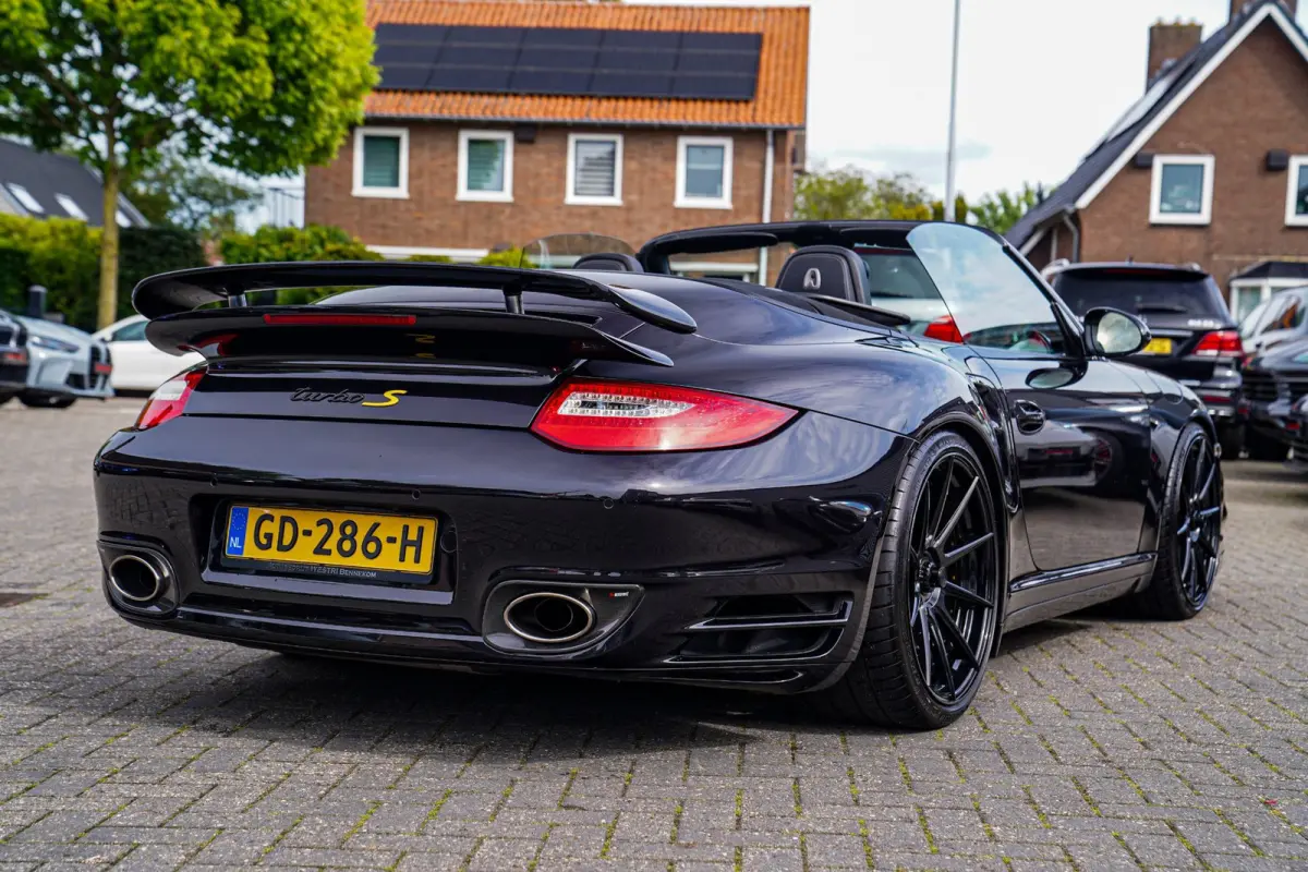 3.8 Turbo S 997-2 | Keramisch | Carbon | incl Hardtop | Akrapovic | Bose Surround Sound System | Centerlocks |