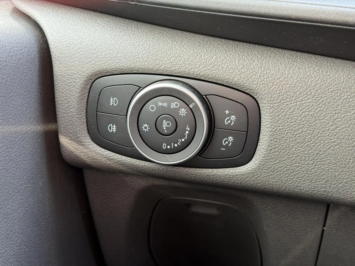 320 2.0 TDCI L2H1 DC*PLATINUM*AUTOM.*2XSCHUIF*HAAK