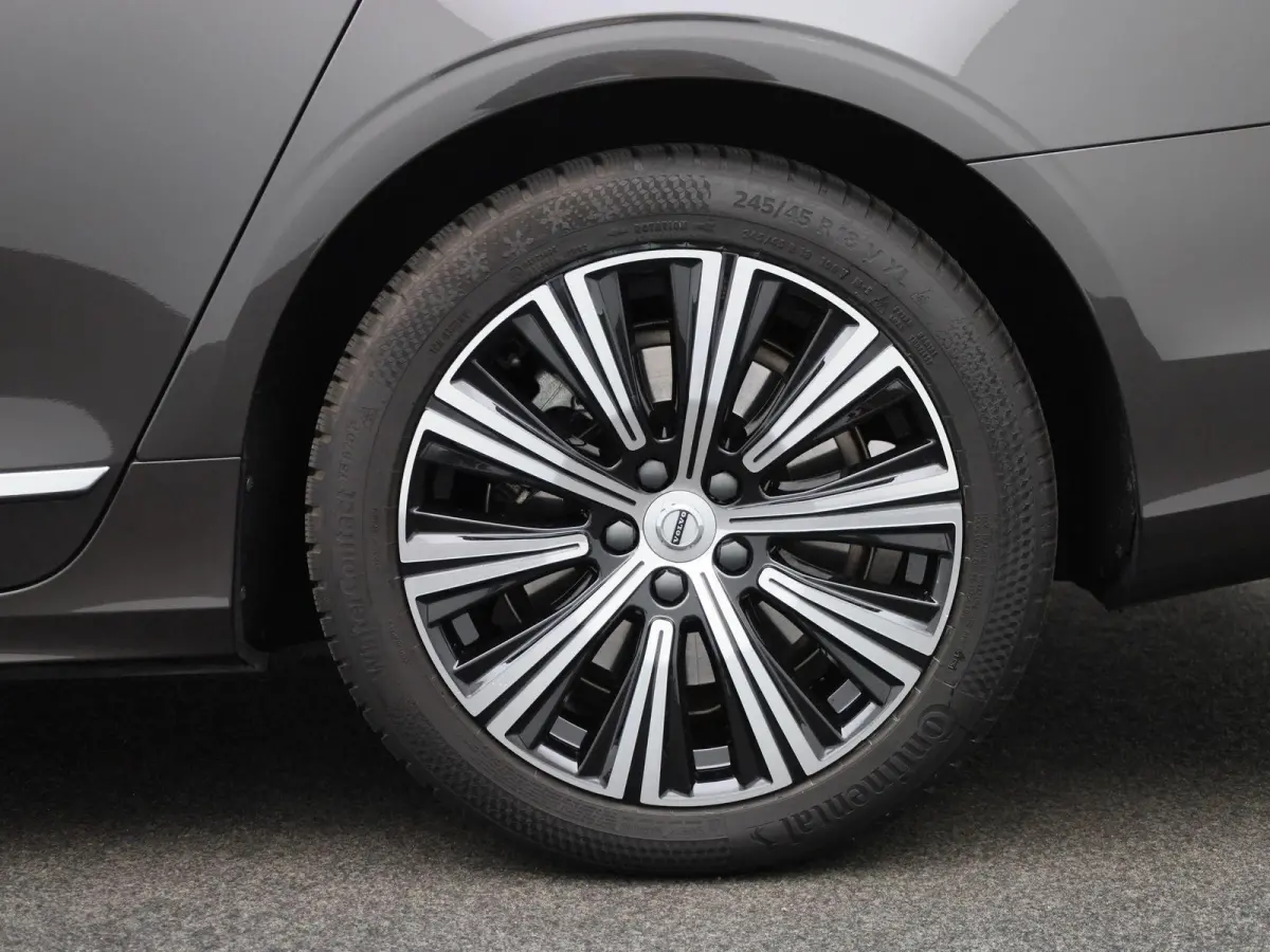 T8 PHEV Plus Bright Aut. AUTOMAAT | LEDER | SPORTSTOELEN | VIRTUEEL | NAVIGATIE | CAMERA | LMV | DAB | MEMORY | ELEKTRISCHE STOEL | VOOR EN ACHTER STOELVERWARMING | 12 MAANDEN BOVAG GARANTIE
