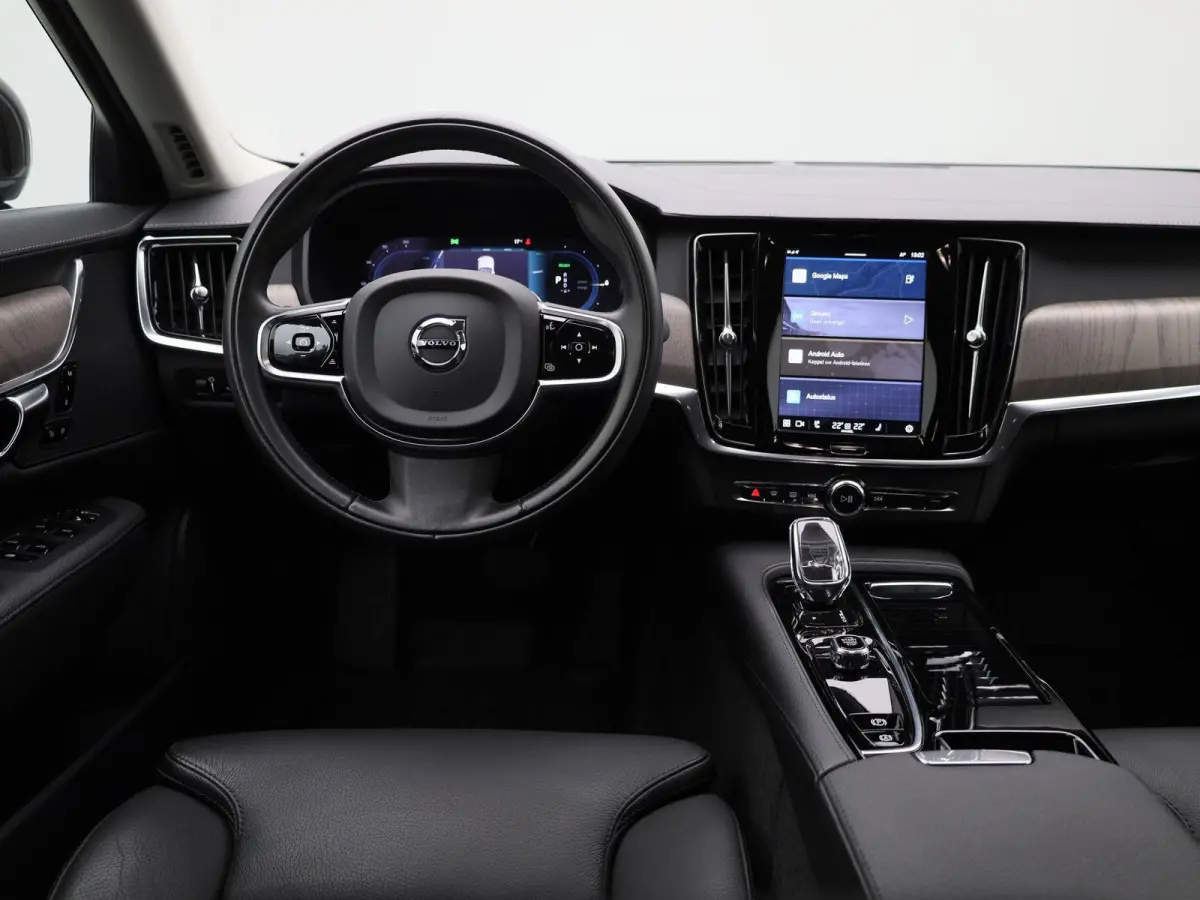 T8 PHEV Plus Bright Aut. AUTOMAAT | LEDER | SPORTSTOELEN | VIRTUEEL | NAVIGATIE | CAMERA | LMV | DAB | MEMORY | ELEKTRISCHE STOEL | VOOR EN ACHTER STOELVERWARMING | 12 MAANDEN BOVAG GARANTIE