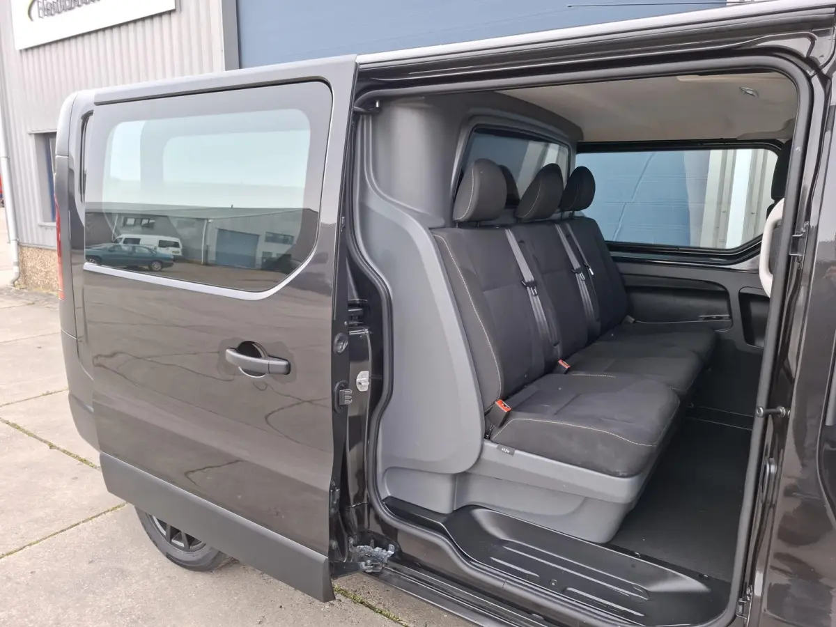 1.6 dCi T29 L2H1 DC Comfort DUBBEL CABINE / CRUISE CONTROLE / DEALER ONDERHOUDEN / NAVI