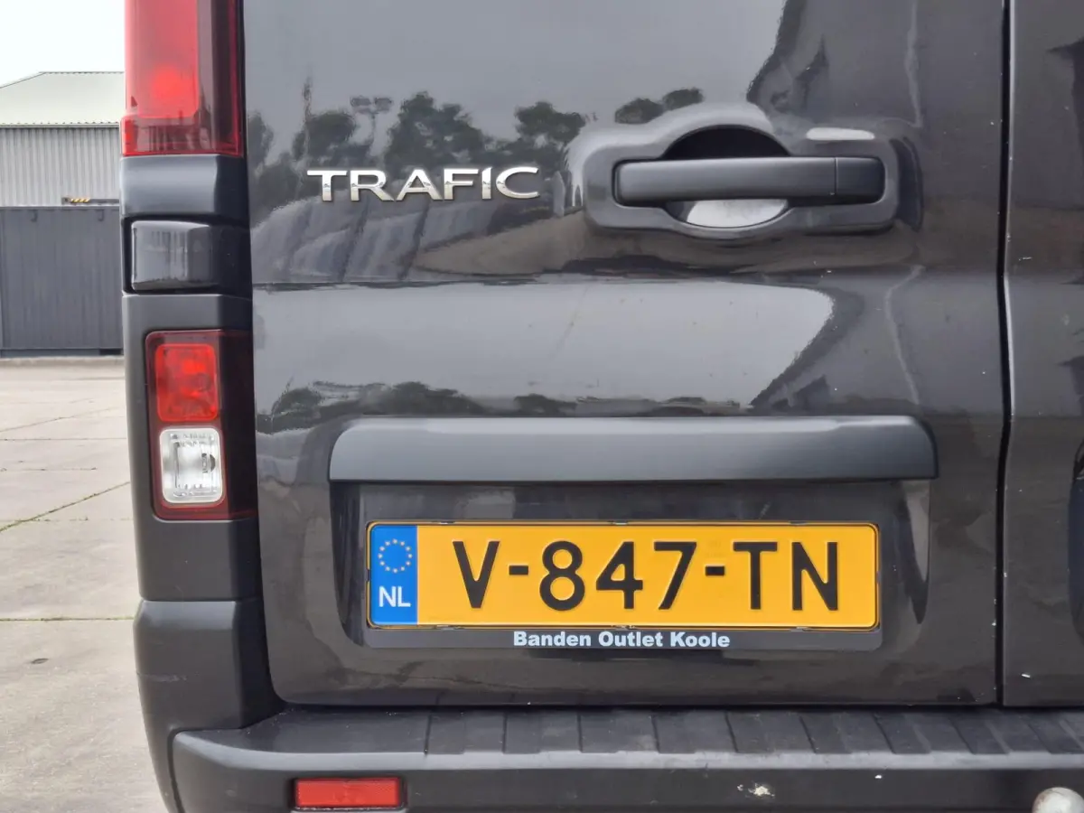 1.6 dCi T29 L2H1 DC Comfort DUBBEL CABINE / CRUISE CONTROLE / DEALER ONDERHOUDEN / NAVI