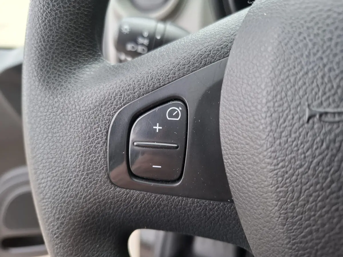 1.6 dCi T29 L2H1 DC Comfort DUBBEL CABINE / CRUISE CONTROLE / DEALER ONDERHOUDEN / NAVI