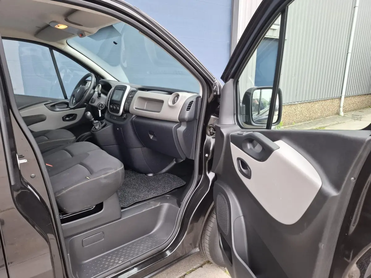 1.6 dCi T29 L2H1 DC Comfort DUBBEL CABINE / CRUISE CONTROLE / DEALER ONDERHOUDEN / NAVI