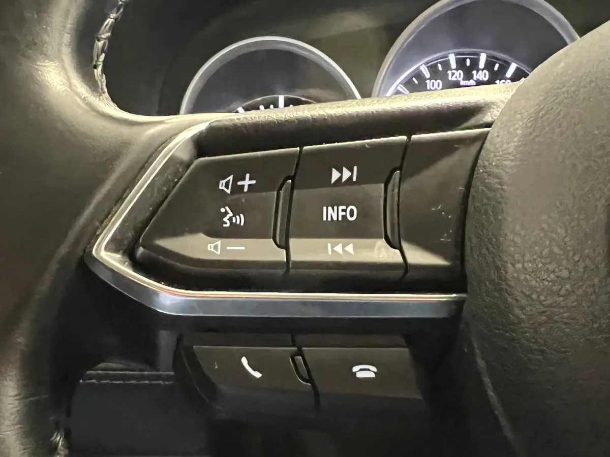 2.0 SkyActiv-G 145 Essence | Navigatie | PDC Voor + Achter | Adaptive Cruise Control | Airco |