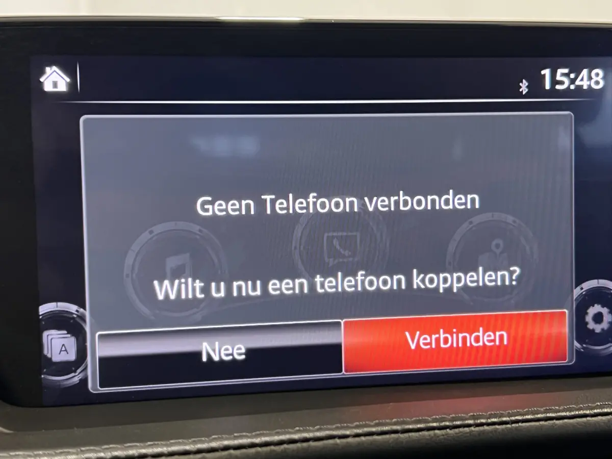 2.0 SkyActiv-G 145 Essence | Navigatie | PDC Voor + Achter | Adaptive Cruise Control | Airco |