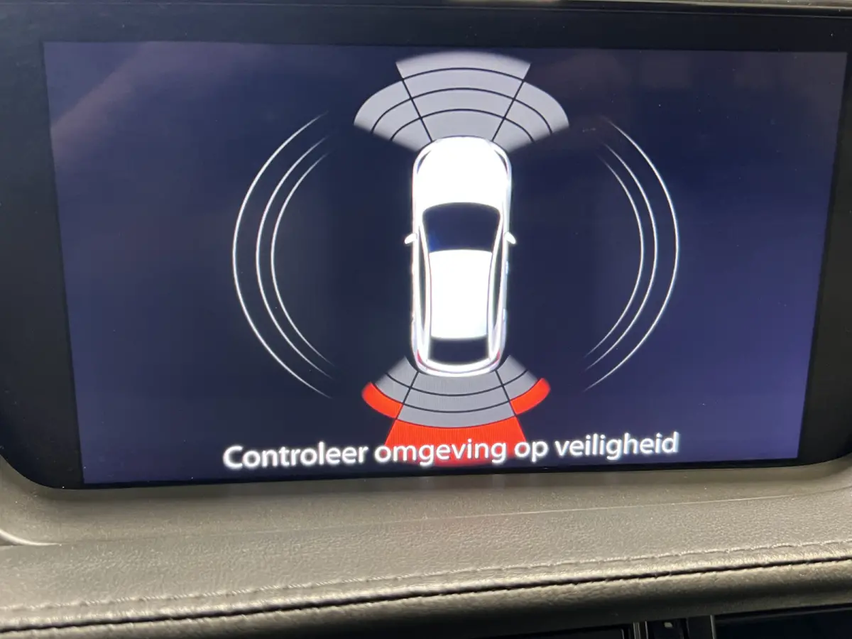 2.0 SkyActiv-G 145 Essence | Navigatie | PDC Voor + Achter | Adaptive Cruise Control | Airco |