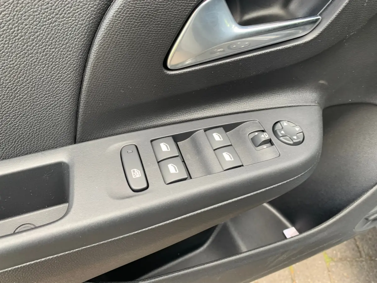 Electric Long Range GS 51 kWh Airco | Camera | Cruise Control | DAB | Keyless | LED | LMV 16" | PDC V&A |