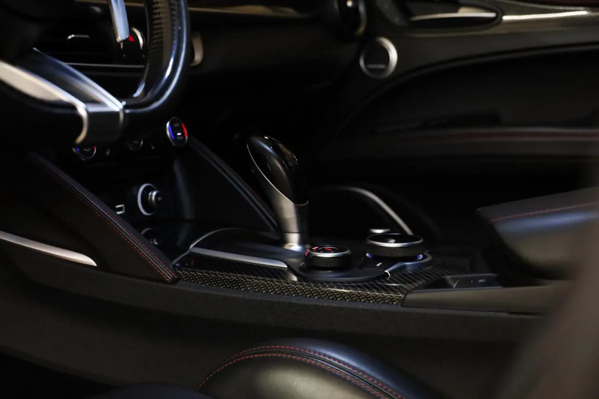2.9 V6 AWD Quadrifoglio|Carbon|Squadra|H&K|