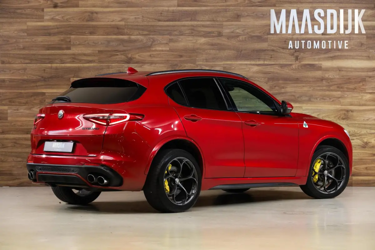 2.9 V6 AWD Quadrifoglio|Carbon|Squadra|H&K|