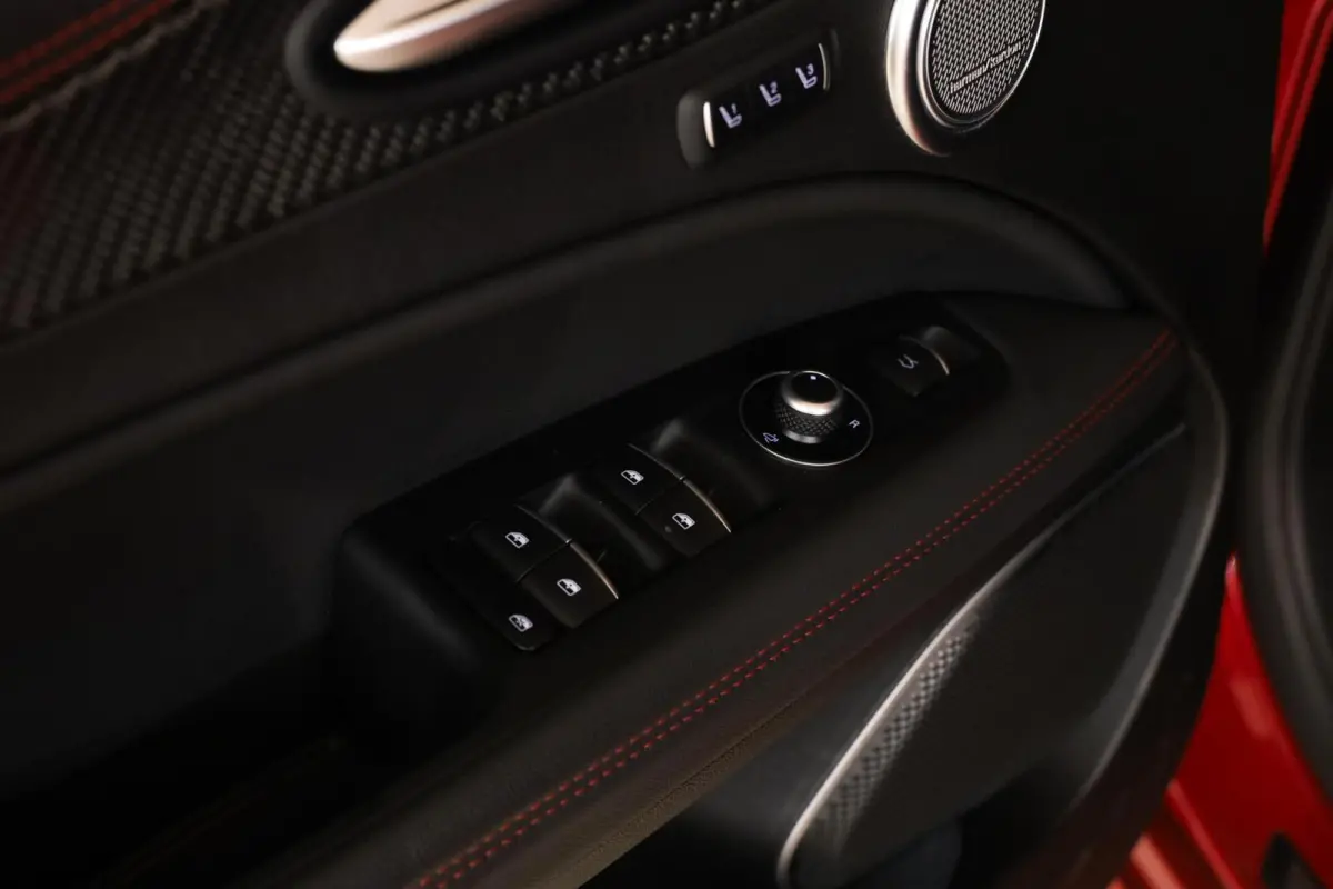 2.9 V6 AWD Quadrifoglio|Carbon|Squadra|H&K|