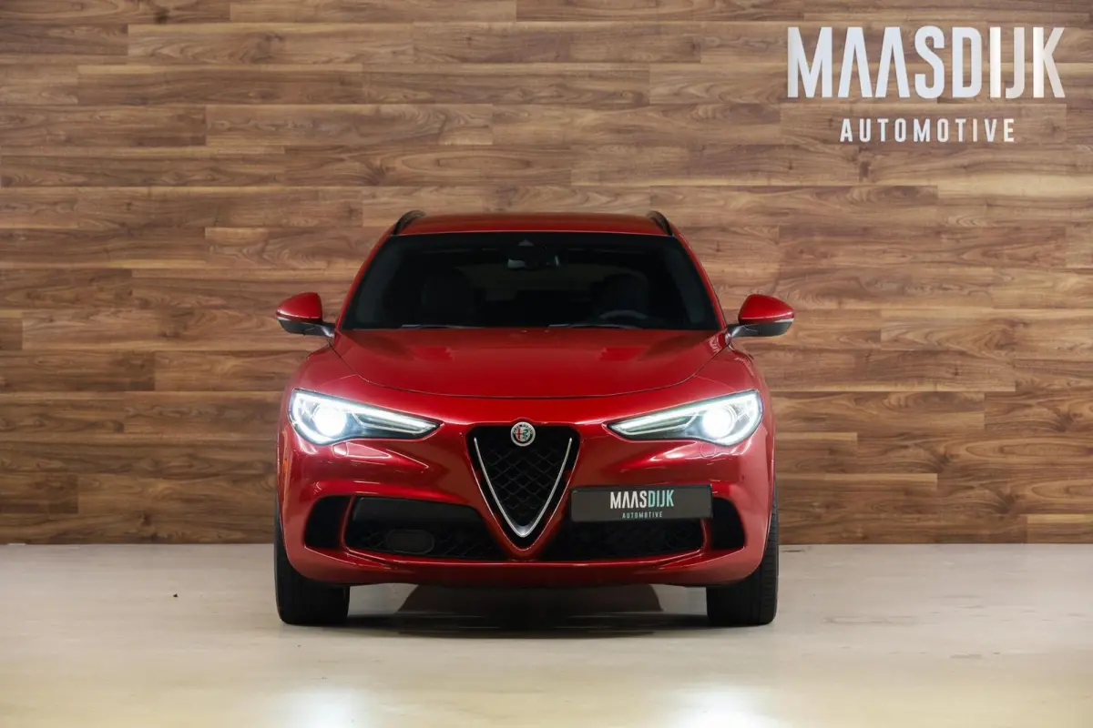 2.9 V6 AWD Quadrifoglio|Carbon|Squadra|H&K|