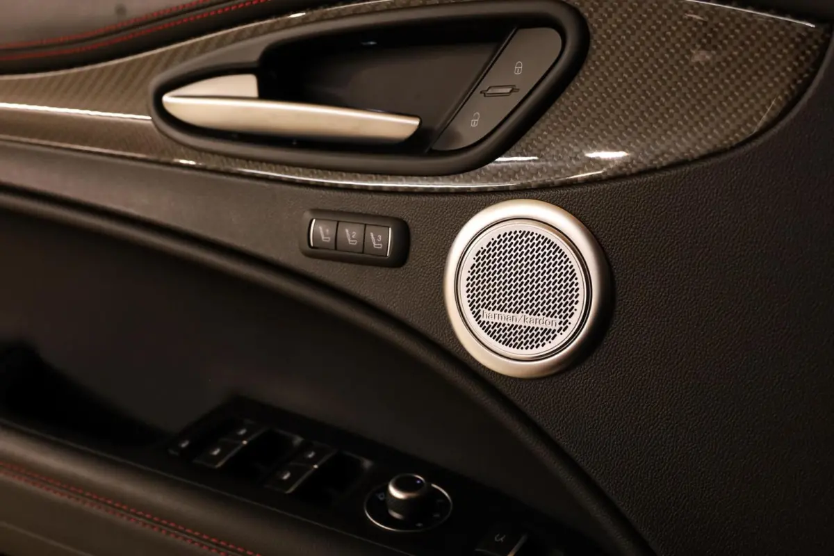 2.9 V6 AWD Quadrifoglio|Carbon|Squadra|H&K|