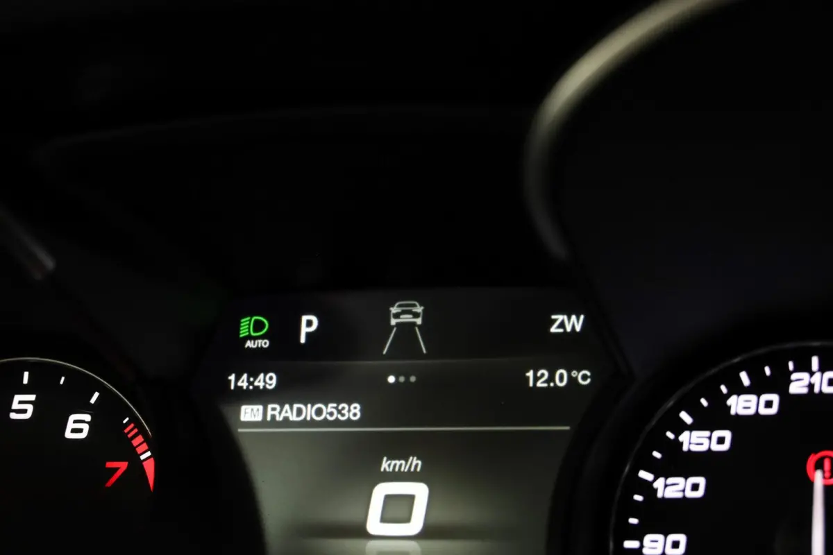 2.9 V6 AWD Quadrifoglio|Carbon|Squadra|H&K|