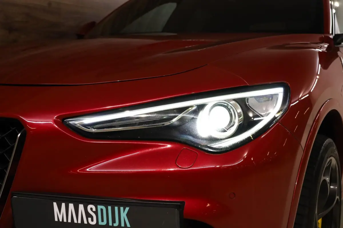 2.9 V6 AWD Quadrifoglio|Carbon|Squadra|H&K|