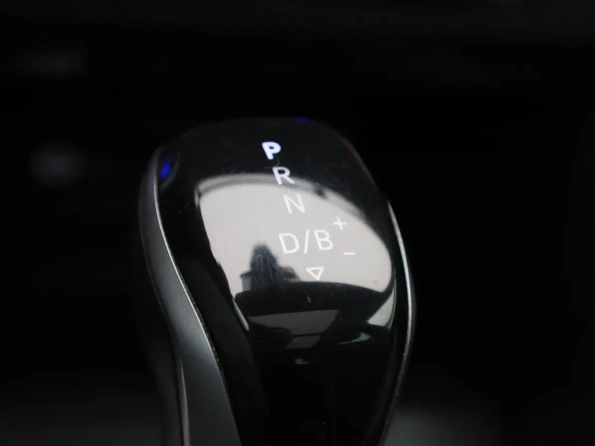 1.4 TSI eHybrid R-Line Business+ 245 PK| Panoramadak | Trekhaak | LED Matrix | Dodehoek Detectie | Navigatie | Stoelverwarming | Achteruitrijcamera | Stuurwielverwarming | Dynamic Chassis Co