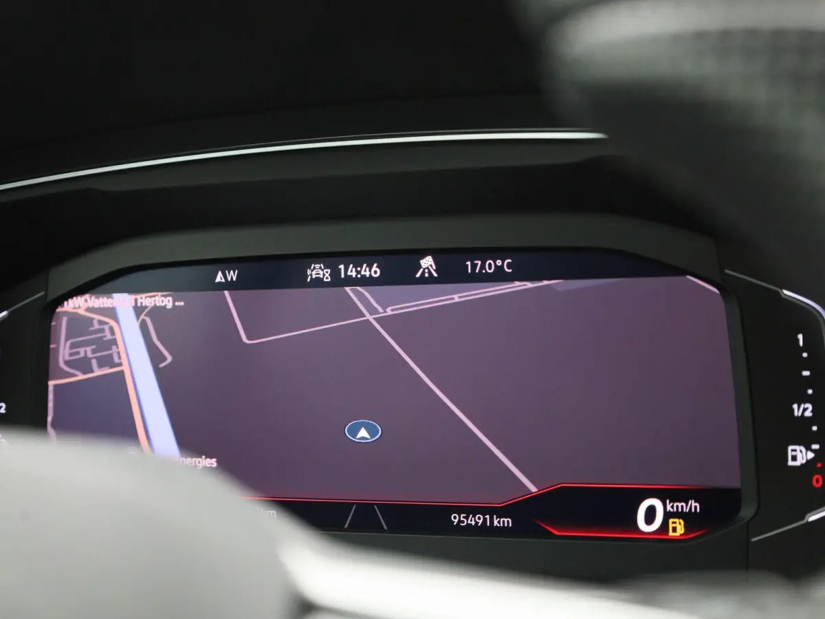 1.4 TSI eHybrid R-Line Business+ 245 PK| Panoramadak | Trekhaak | LED Matrix | Dodehoek Detectie | Navigatie | Stoelverwarming | Achteruitrijcamera | Stuurwielverwarming | Dynamic Chassis Co