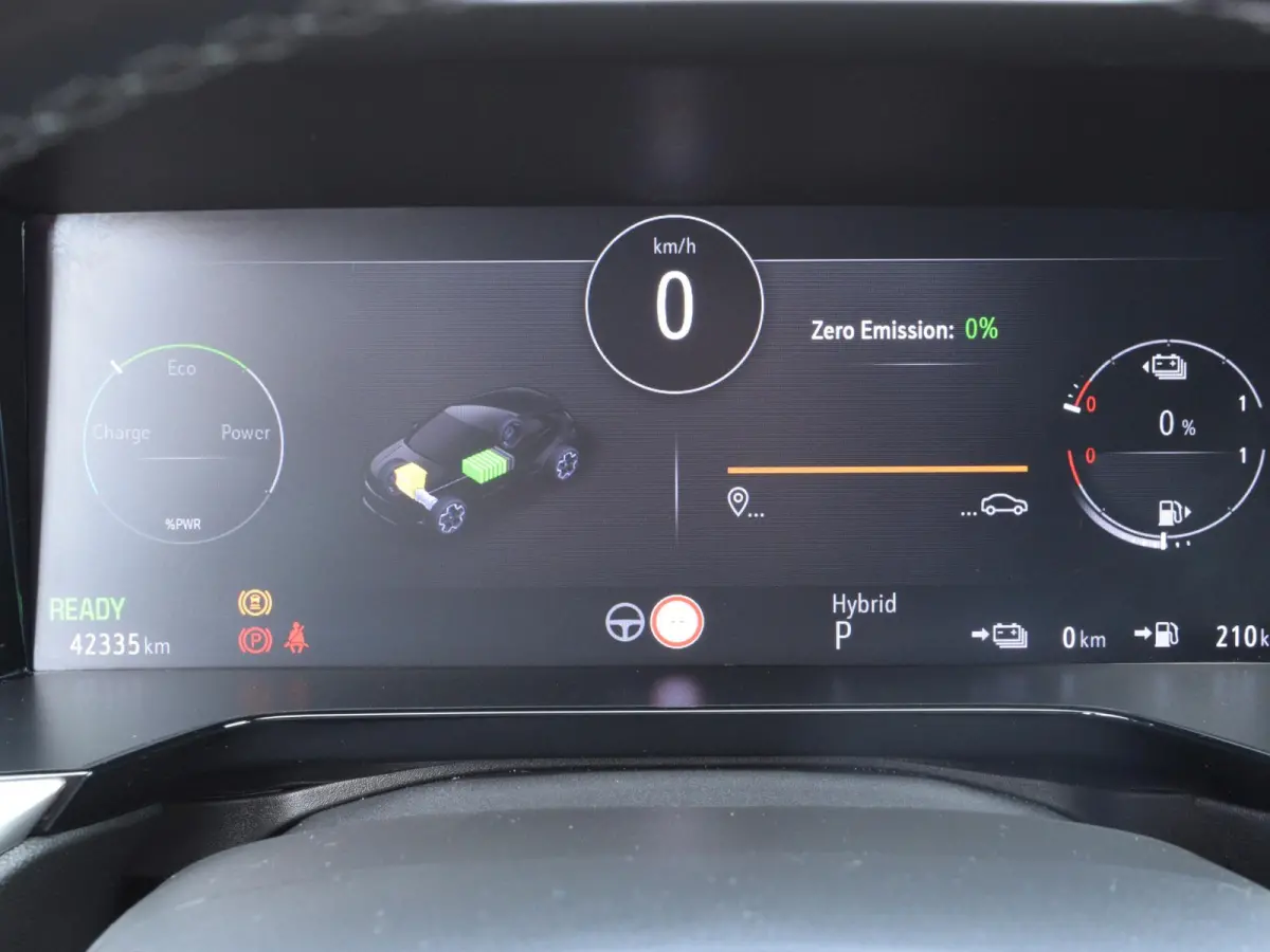 1.6 Turbo Plug-In Hybrid Level 3 SOH 98% | ALCANTARA | CAMERA & SENSOREN | NAVI & CARPLAY |