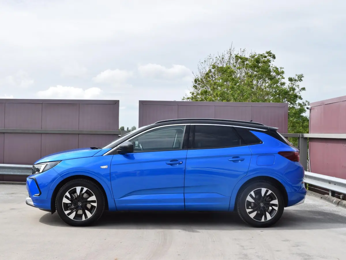 1.6 Turbo Plug-In Hybrid Level 3 SOH 98% | ALCANTARA | CAMERA & SENSOREN | NAVI & CARPLAY |