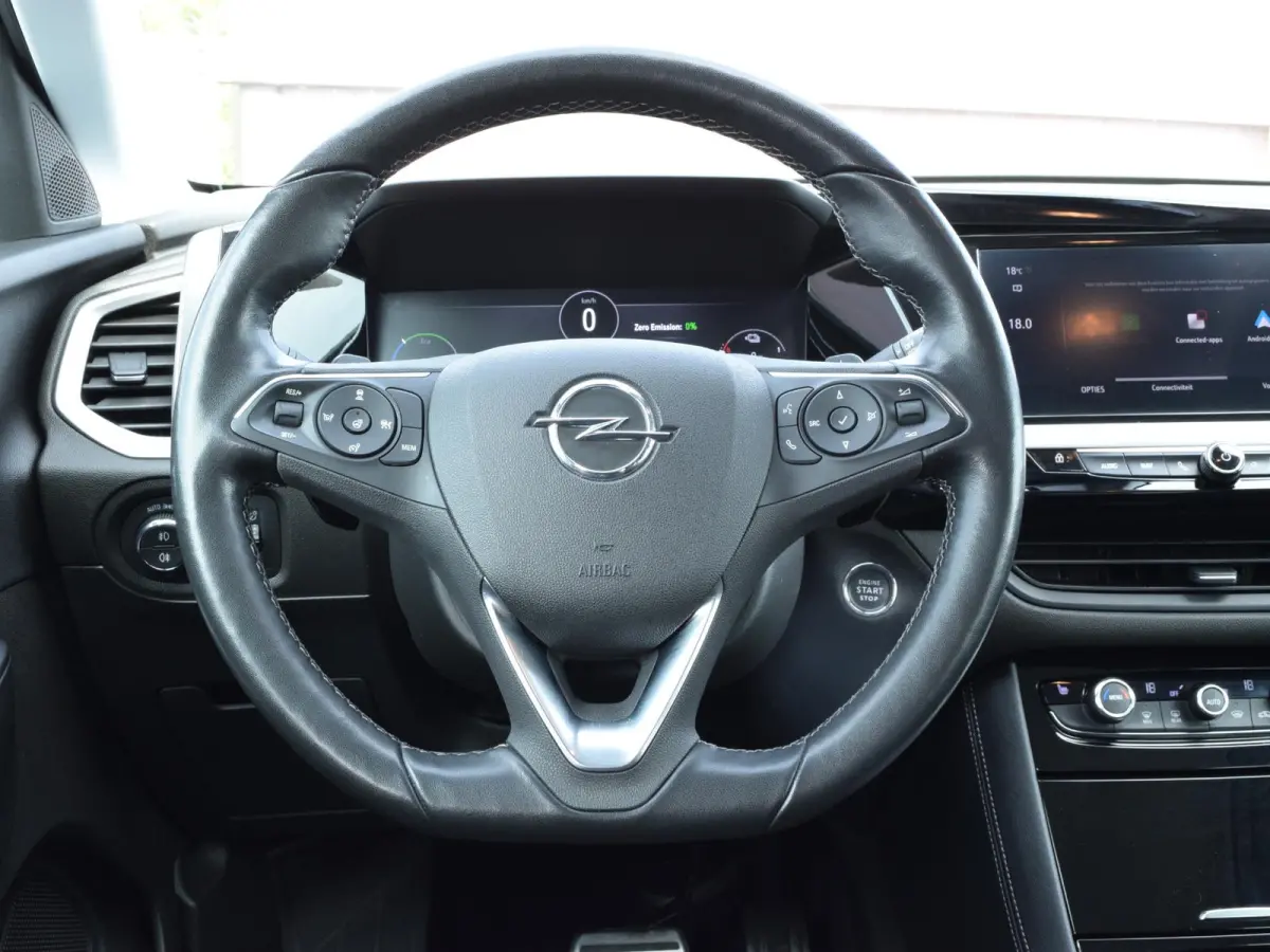 1.6 Turbo Plug-In Hybrid Level 3 SOH 98% | ALCANTARA | CAMERA & SENSOREN | NAVI & CARPLAY |