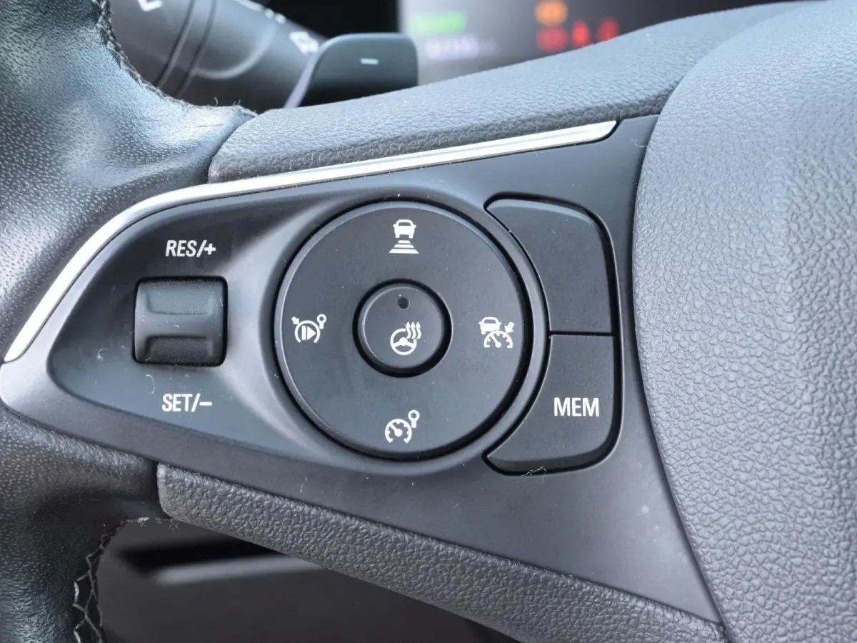 1.6 Turbo Plug-In Hybrid Level 3 SOH 98% | ALCANTARA | CAMERA & SENSOREN | NAVI & CARPLAY |