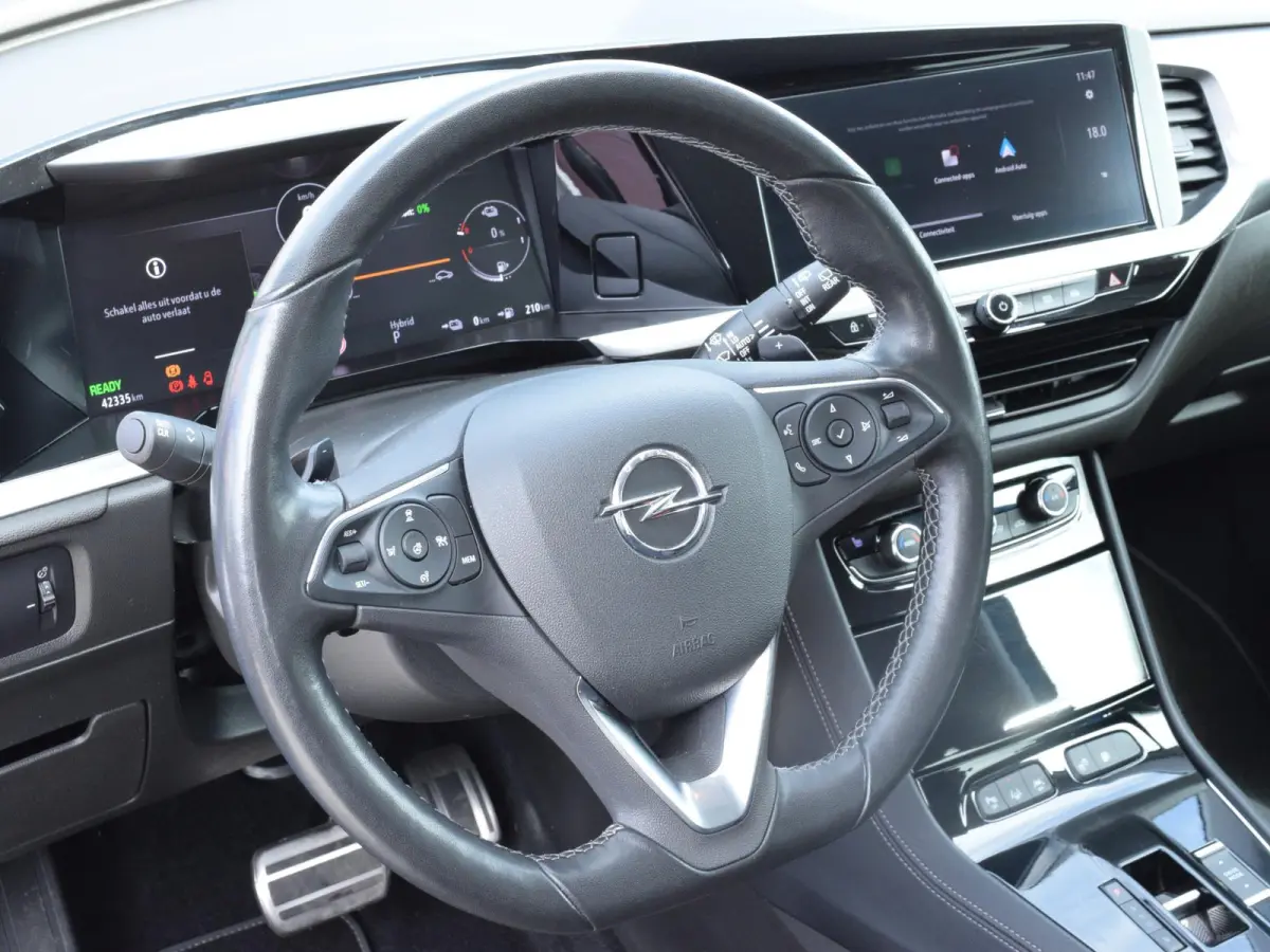 1.6 Turbo Plug-In Hybrid Level 3 SOH 98% | ALCANTARA | CAMERA & SENSOREN | NAVI & CARPLAY |