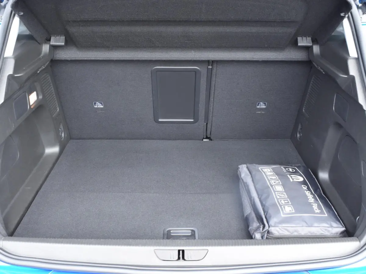 1.6 Turbo Plug-In Hybrid Level 3 SOH 98% | ALCANTARA | CAMERA & SENSOREN | NAVI & CARPLAY |