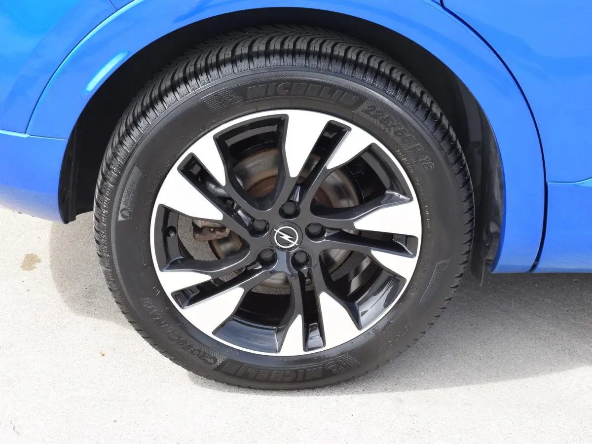 1.6 Turbo Plug-In Hybrid Level 3 SOH 98% | ALCANTARA | CAMERA & SENSOREN | NAVI & CARPLAY |