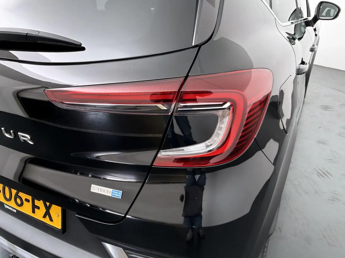 E-Tech Plug-in Hybrid 160 Intens | SoH 93% | Lederen Bekl. | Stoelverw. | Groot Navi | Trekhaak |