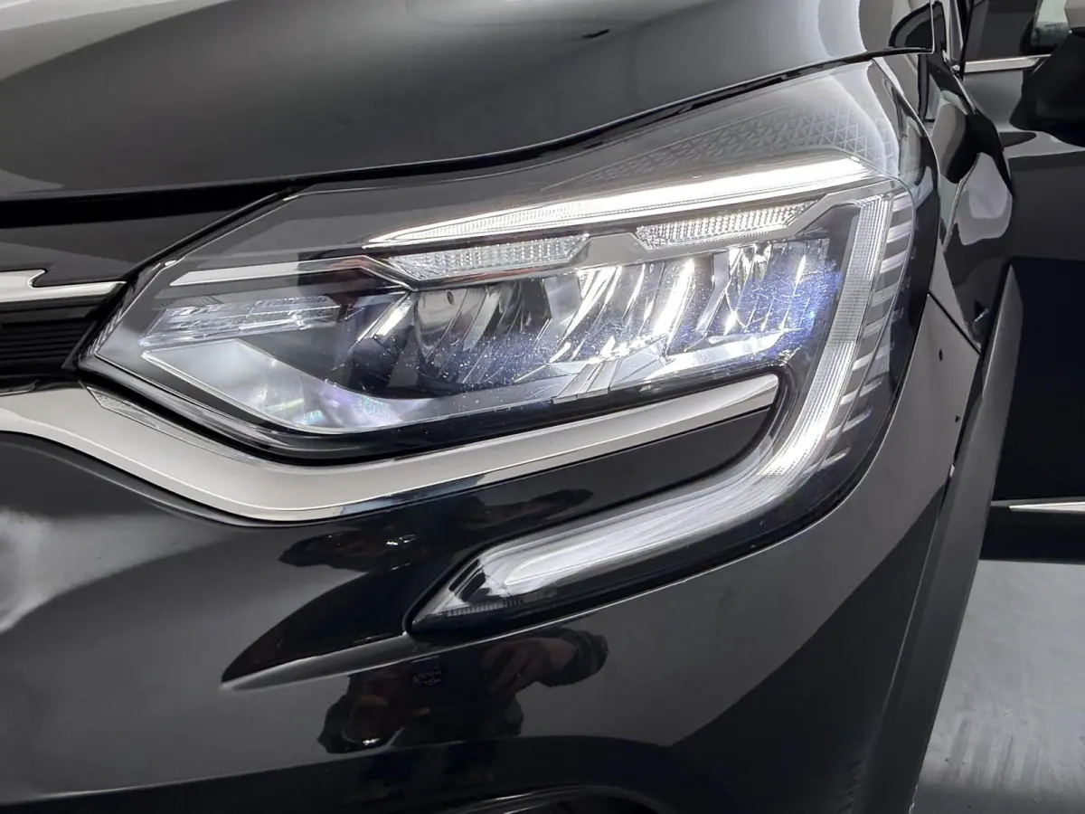 E-Tech Plug-in Hybrid 160 Intens | SoH 93% | Lederen Bekl. | Stoelverw. | Groot Navi | Trekhaak |