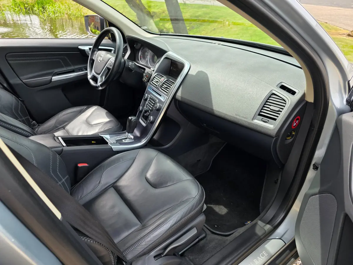 2.0 T5 Ocean Race AUTOMAAT/leer/NAVI