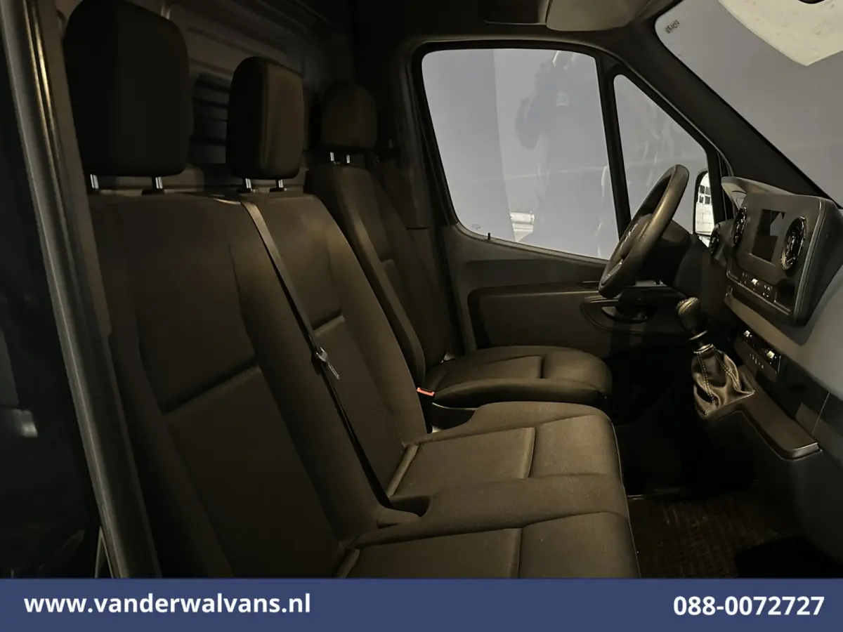 314 CDI 143pk L2H2 Euro6 Airco | Camera | Apple Carplay | Trekhaak | Cruisecontrol Android Auto, Stoelverwarming, 270 Graden Achterdeuren, Parkeersensoren, Bijrijdersbank