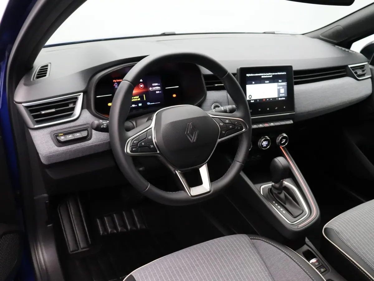 1.6 E-Tech Full Hybrid 145 techno | Achteruitrijcamera | Climate Control | Lichtmetalen velgen | Navigatie met Apple Carplay en Android Auto |