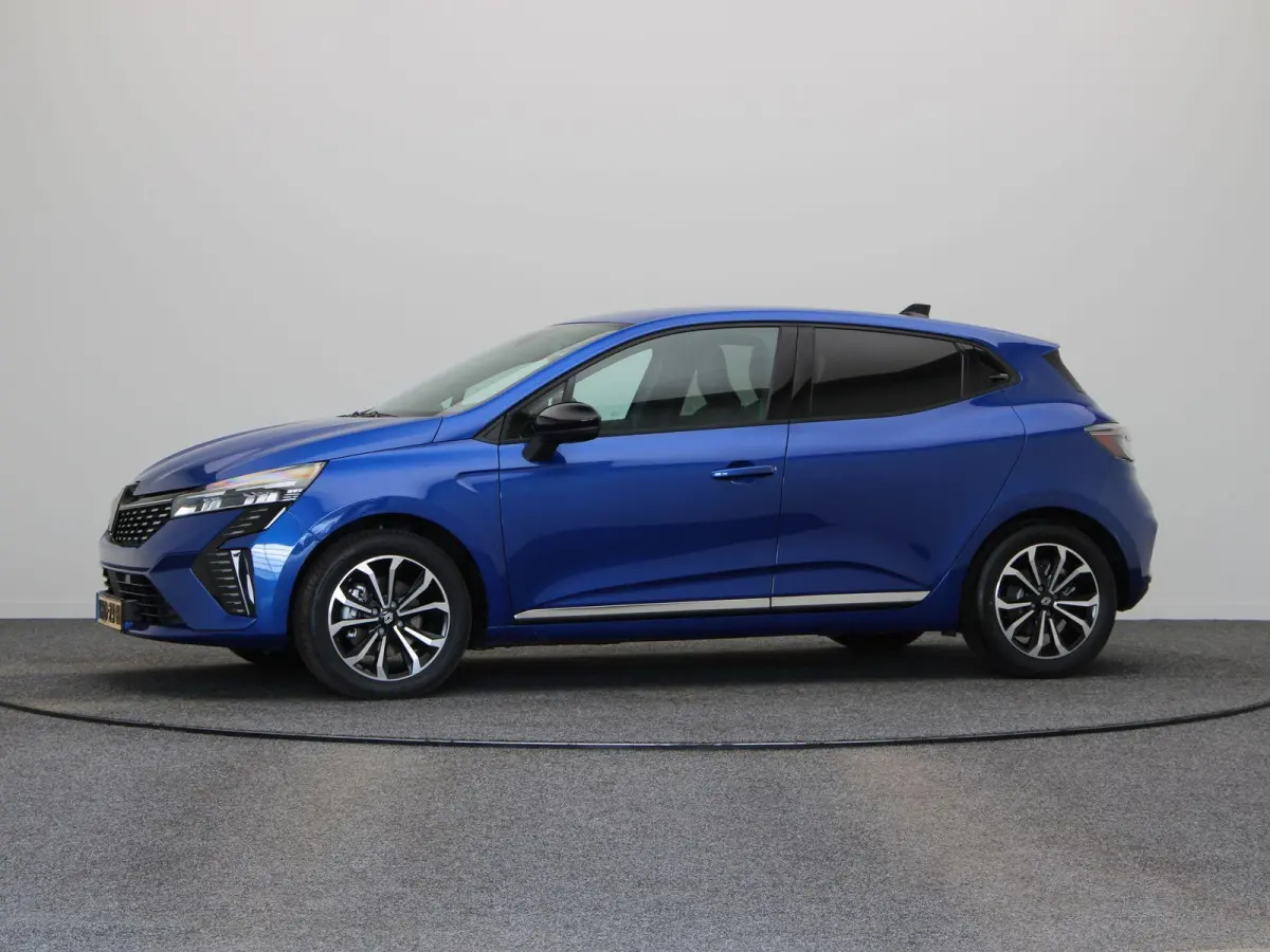 1.6 E-Tech Full Hybrid 145 techno | Achteruitrijcamera | Climate Control | Lichtmetalen velgen | Navigatie met Apple Carplay en Android Auto |