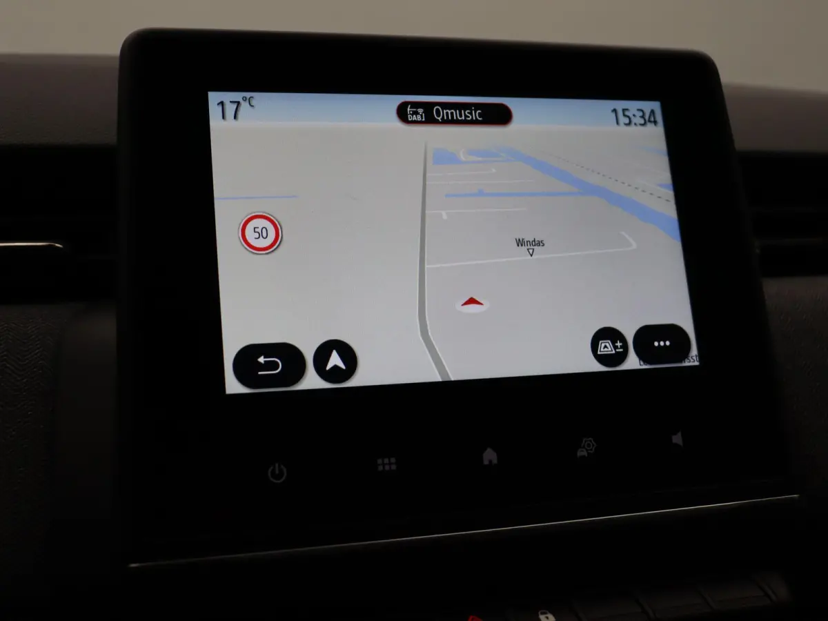1.6 E-Tech Full Hybrid 145 techno | Achteruitrijcamera | Climate Control | Lichtmetalen velgen | Navigatie met Apple Carplay en Android Auto |