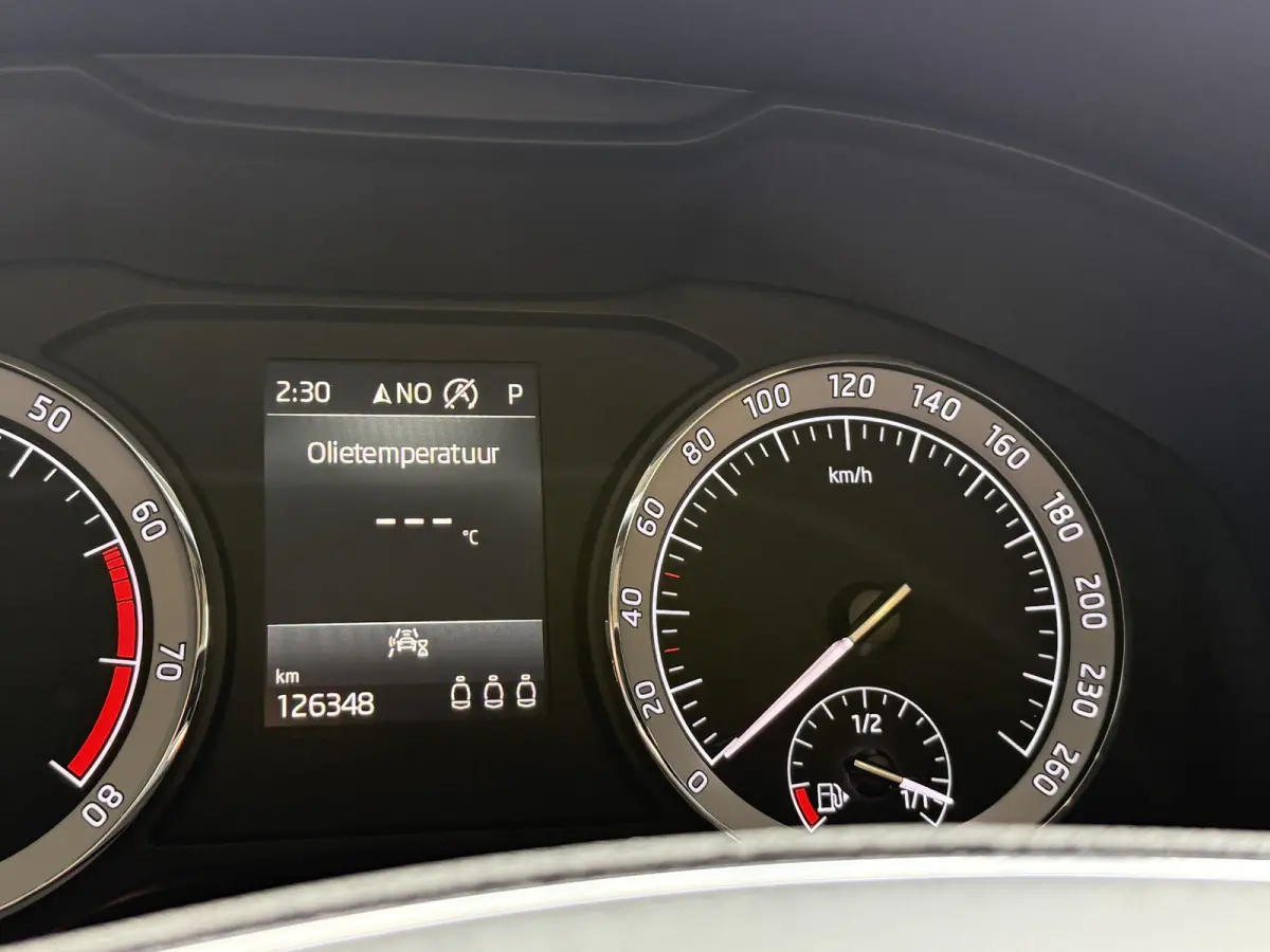 1.5 TSI ACT Business Edition Plus | Panoramadak | Camera | Adaptive cruise | Stoelverwarming | Full LED | NL auto | Dealer onderhouden