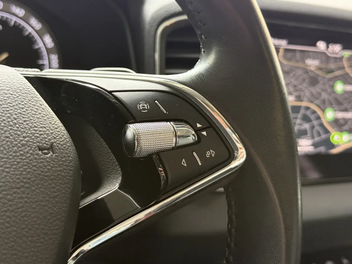 1.5 TSI ACT Business Edition Plus | Panoramadak | Camera | Adaptive cruise | Stoelverwarming | Full LED | NL auto | Dealer onderhouden