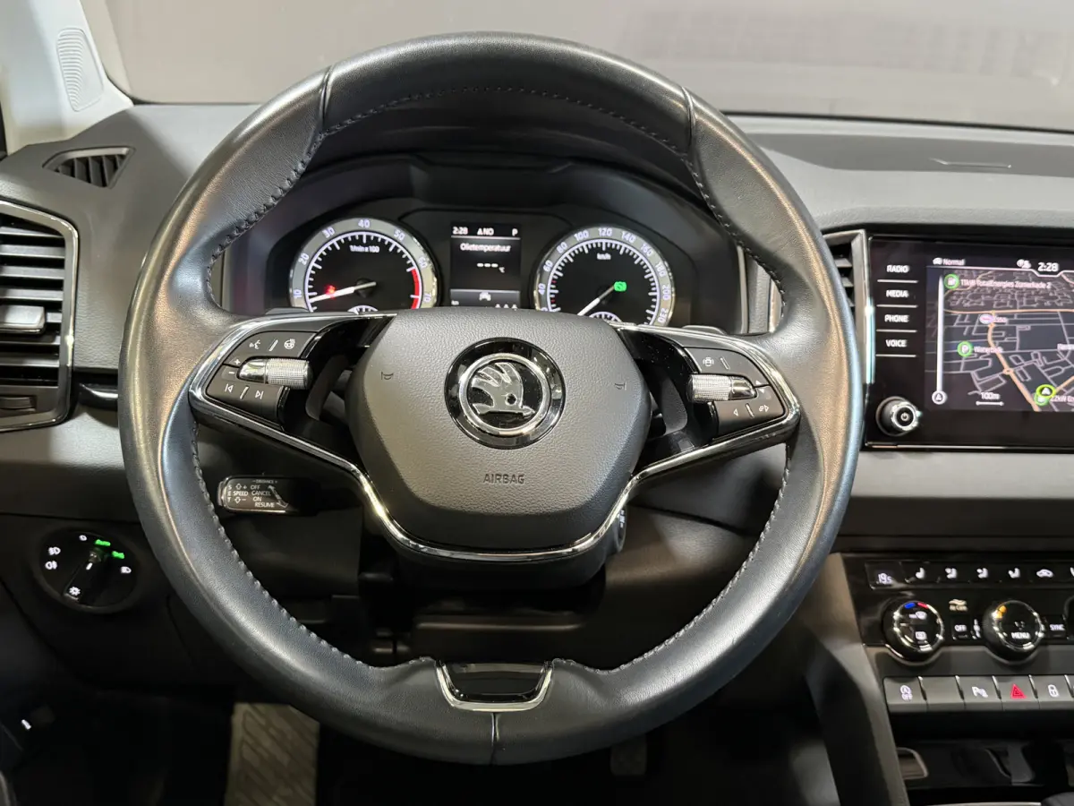 1.5 TSI ACT Business Edition Plus | Panoramadak | Camera | Adaptive cruise | Stoelverwarming | Full LED | NL auto | Dealer onderhouden