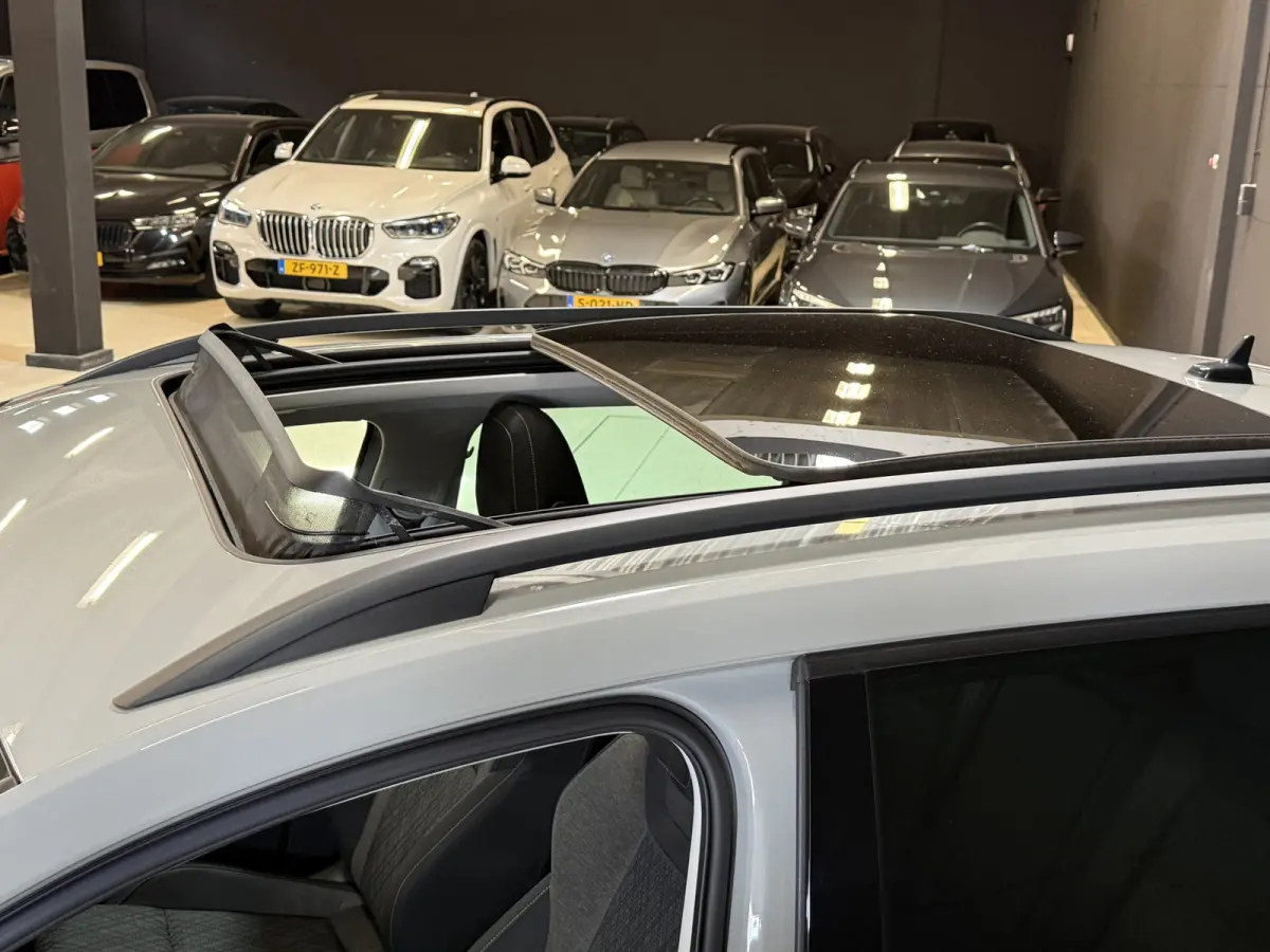 1.5 TSI ACT Business Edition Plus | Panoramadak | Camera | Adaptive cruise | Stoelverwarming | Full LED | NL auto | Dealer onderhouden