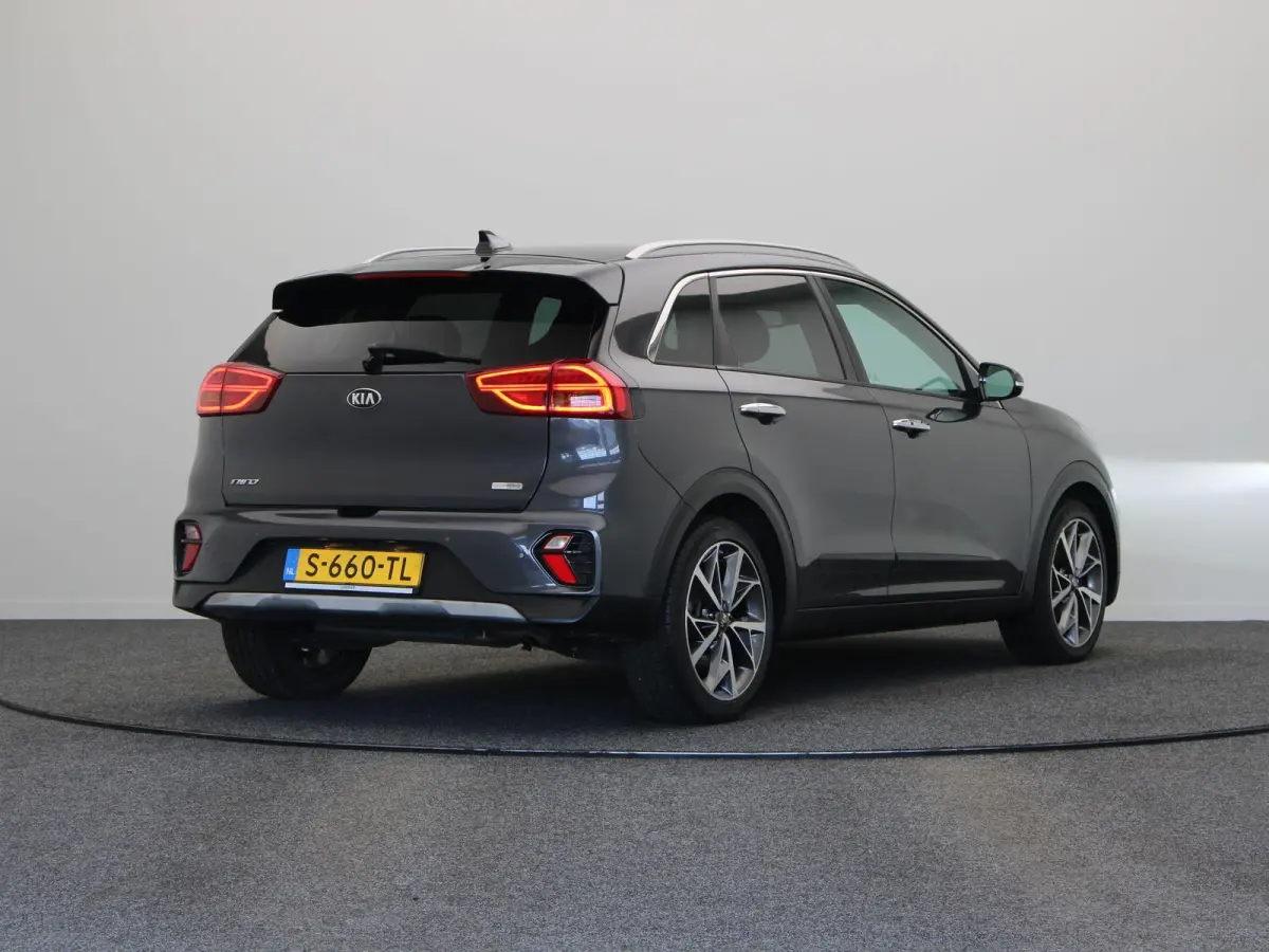 1.6 GDi Hybrid ExecutiveLine | Lederen Bekleding | Stoelverwarming | All Season Banden |