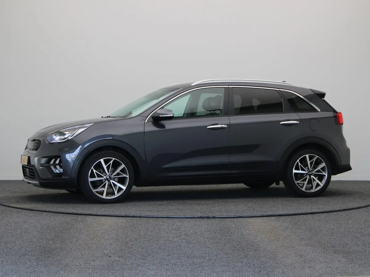 1.6 GDi Hybrid ExecutiveLine | Lederen Bekleding | Stoelverwarming | All Season Banden |