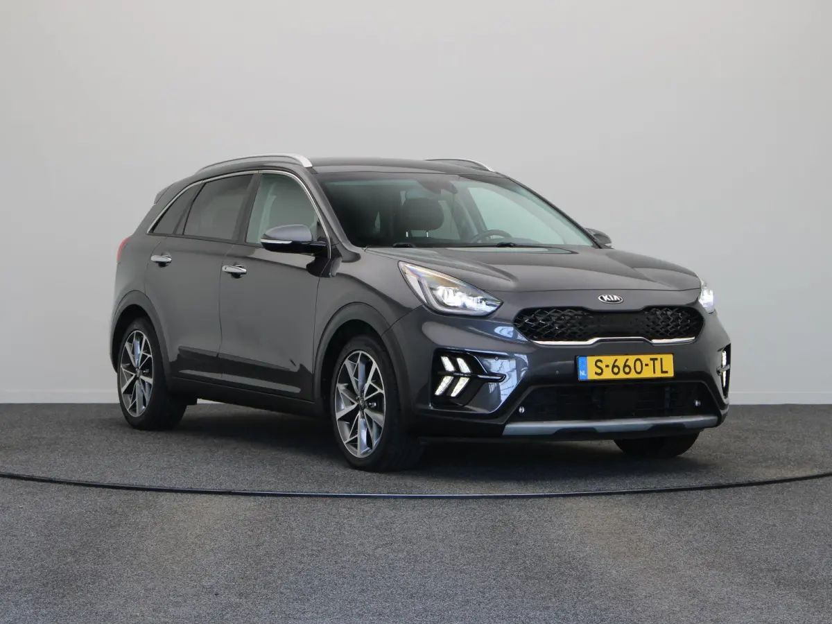 1.6 GDi Hybrid ExecutiveLine | Lederen Bekleding | Stoelverwarming | All Season Banden |