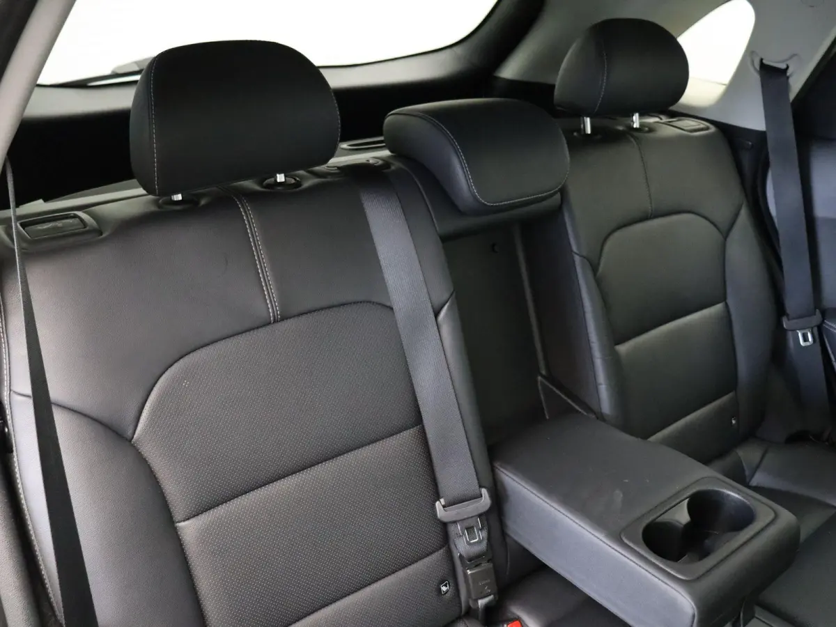 1.6 GDi Hybrid ExecutiveLine | Lederen Bekleding | Stoelverwarming | All Season Banden |