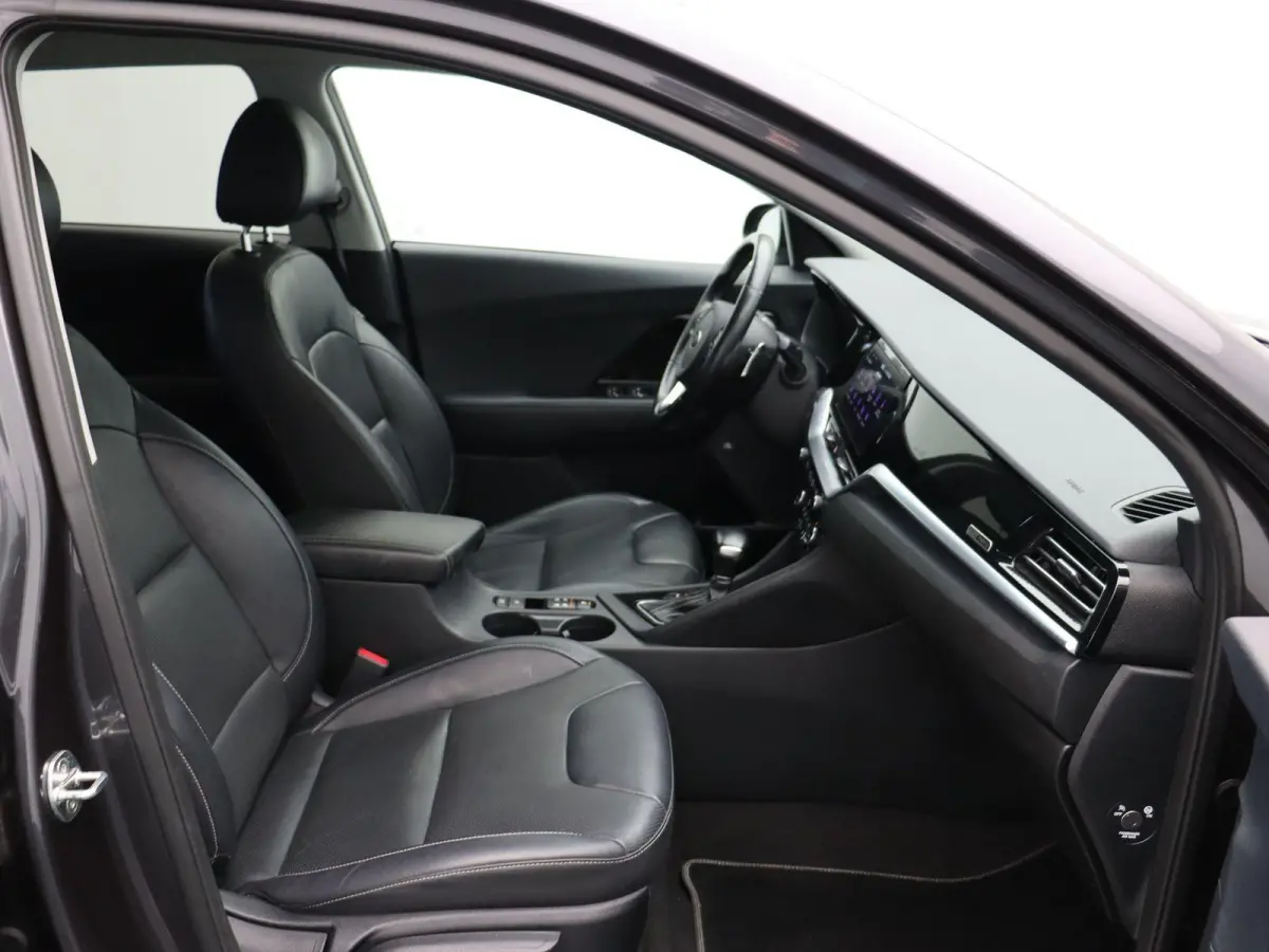 1.6 GDi Hybrid ExecutiveLine | Lederen Bekleding | Stoelverwarming | All Season Banden |